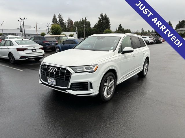 2023 Audi Q7 Premium Plus