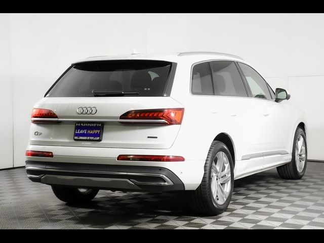 2023 Audi Q7 Premium Plus