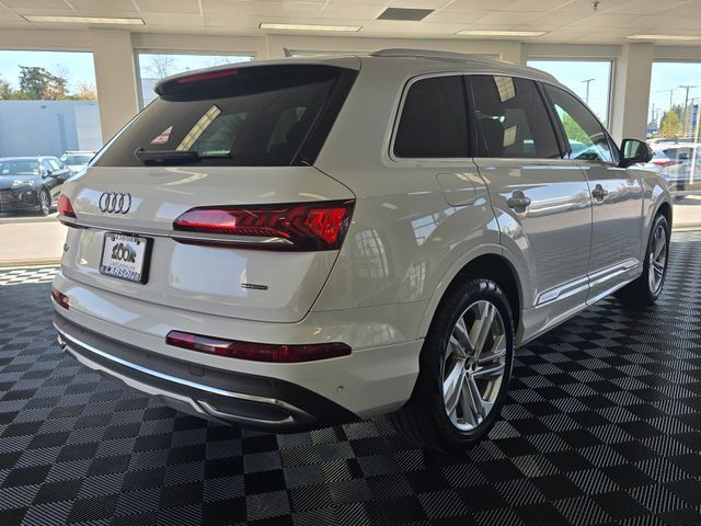 2023 Audi Q7 Premium Plus