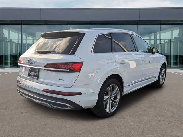 2023 Audi Q7 Premium Plus