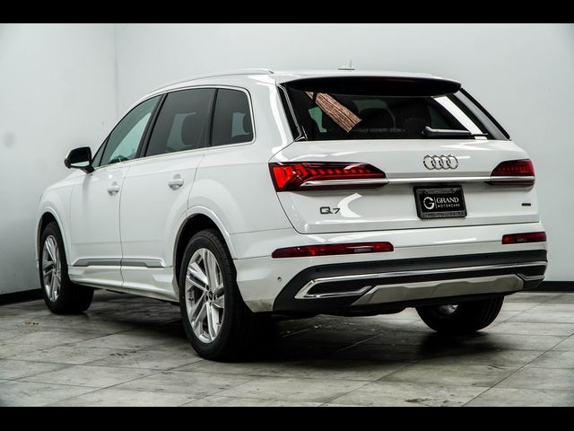 2023 Audi Q7 Premium Plus