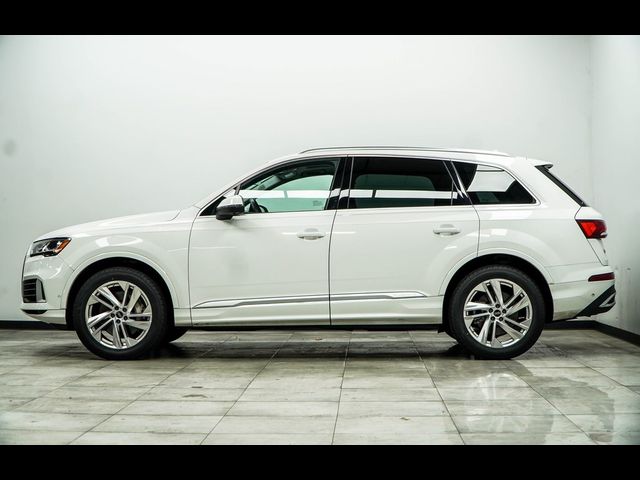 2023 Audi Q7 Premium Plus