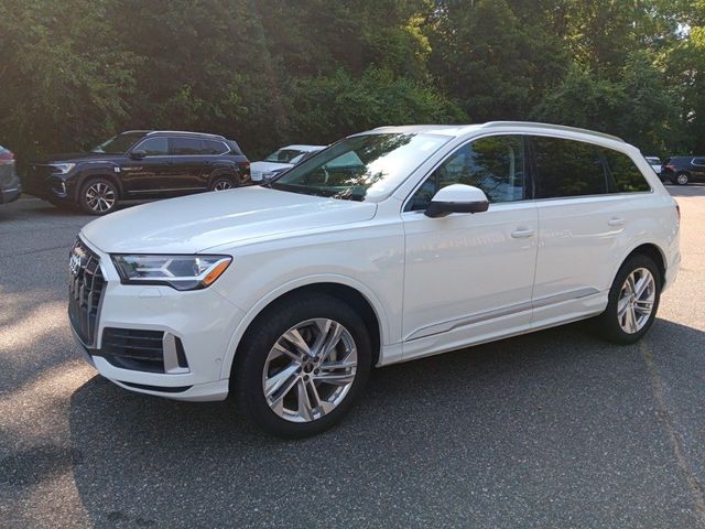 2023 Audi Q7 Premium Plus