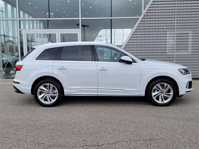 2023 Audi Q7 Premium Plus