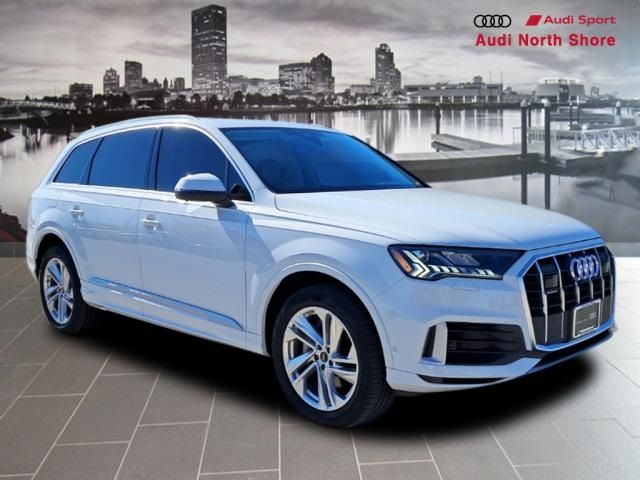 2023 Audi Q7 Premium Plus