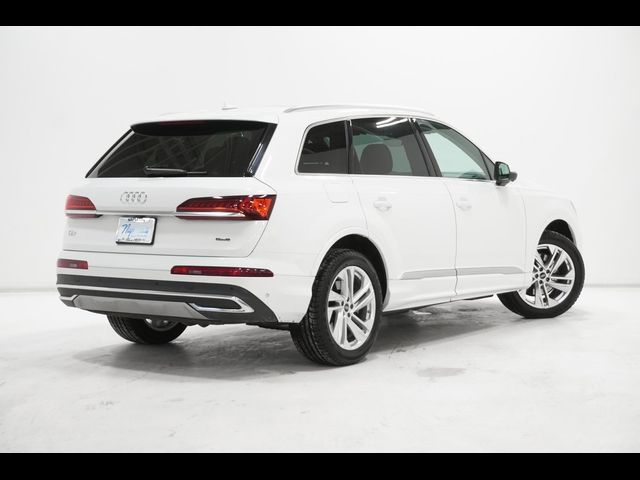 2023 Audi Q7 Premium Plus