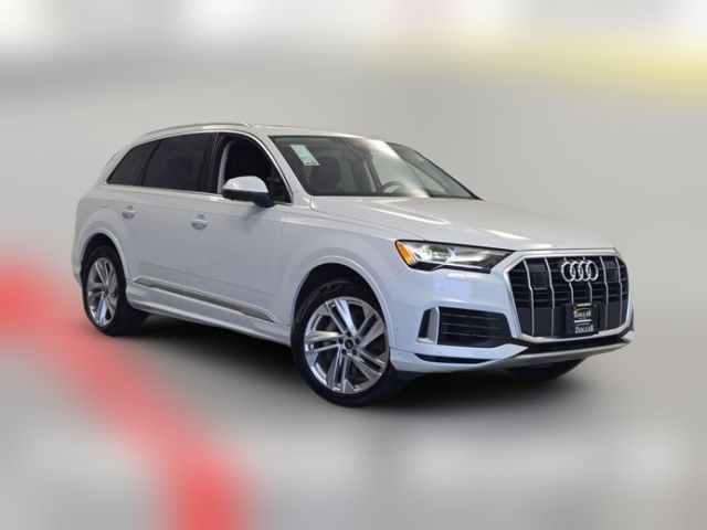 2023 Audi Q7 Premium Plus