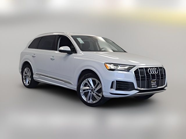 2023 Audi Q7 Premium Plus