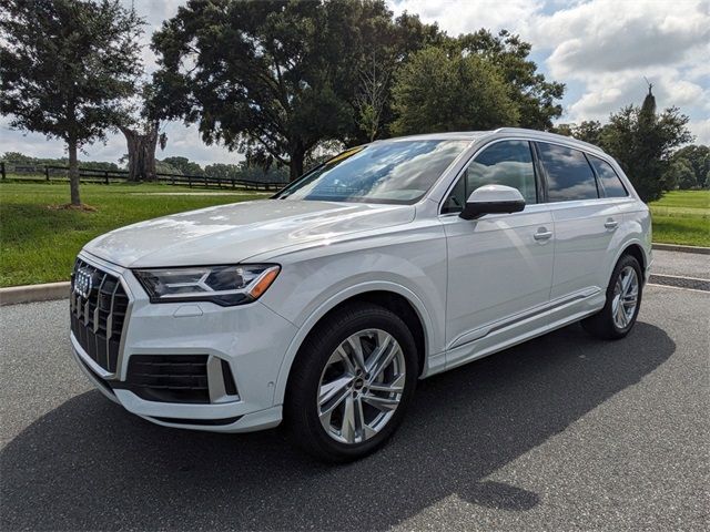 2023 Audi Q7 Premium Plus