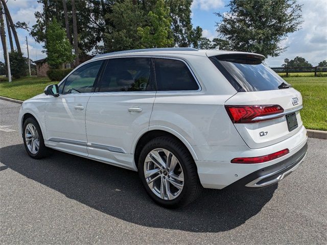 2023 Audi Q7 Premium Plus