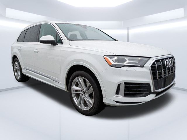 2023 Audi Q7 Premium Plus