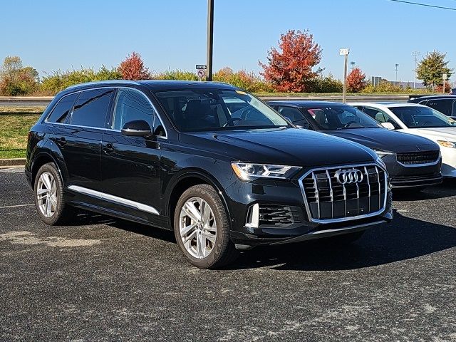 2023 Audi Q7 Premium Plus