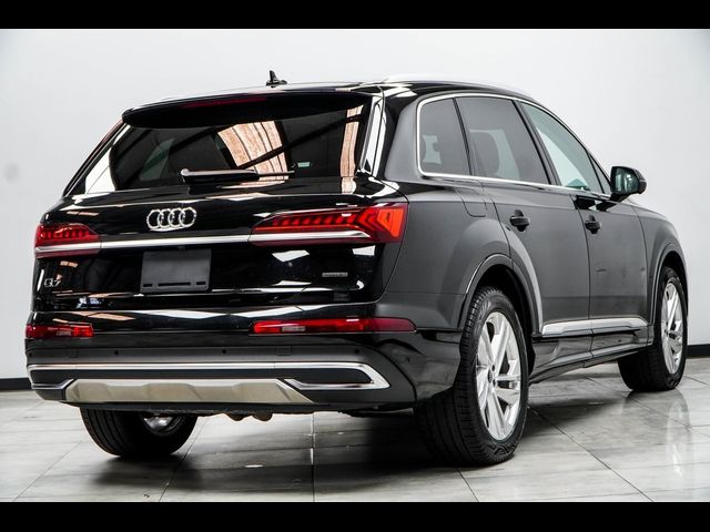 2023 Audi Q7 Premium Plus