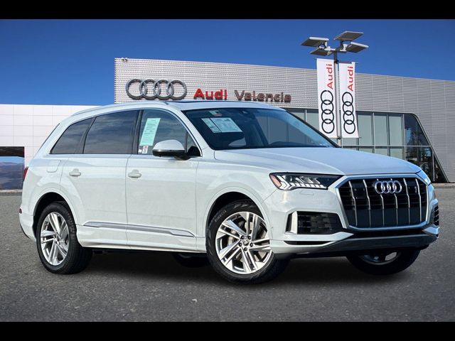 2023 Audi Q7 Premium Plus