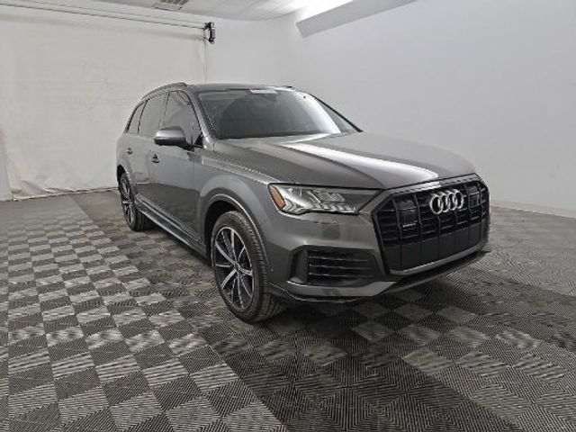 2023 Audi Q7 Premium Plus