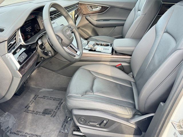 2023 Audi Q7 Premium Plus