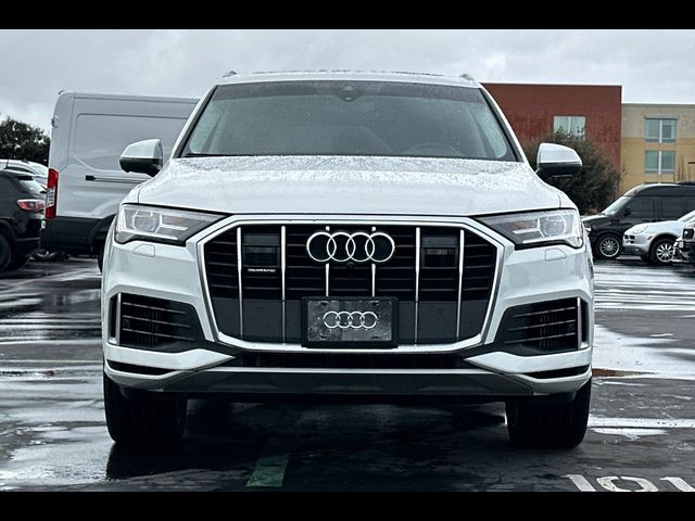 2023 Audi Q7 Premium Plus