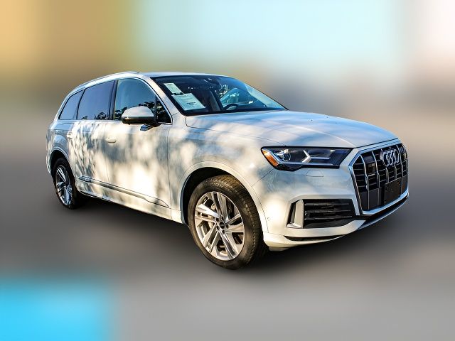 2023 Audi Q7 Premium Plus