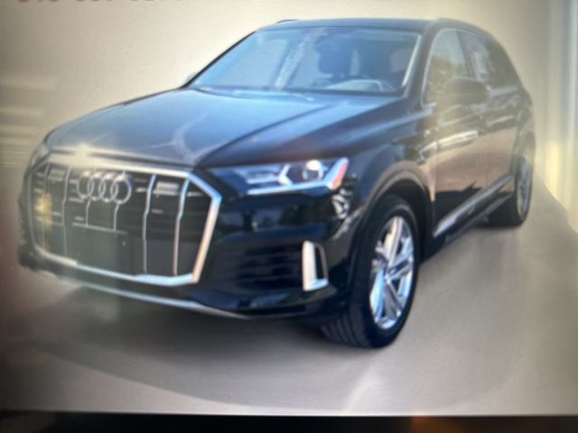 2023 Audi Q7 Premium Plus