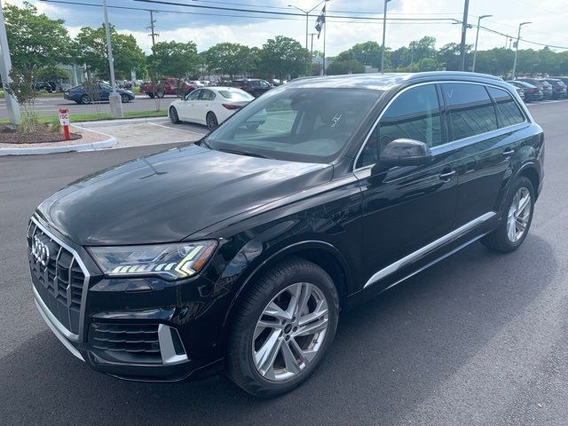 2023 Audi Q7 Premium Plus