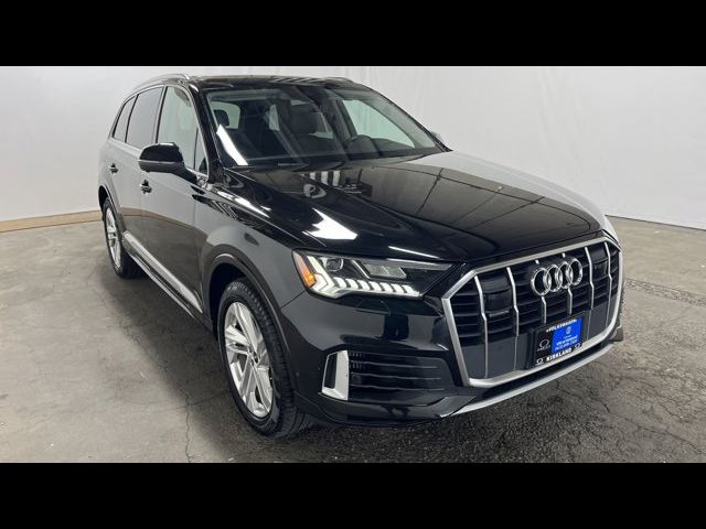 2023 Audi Q7 Premium Plus