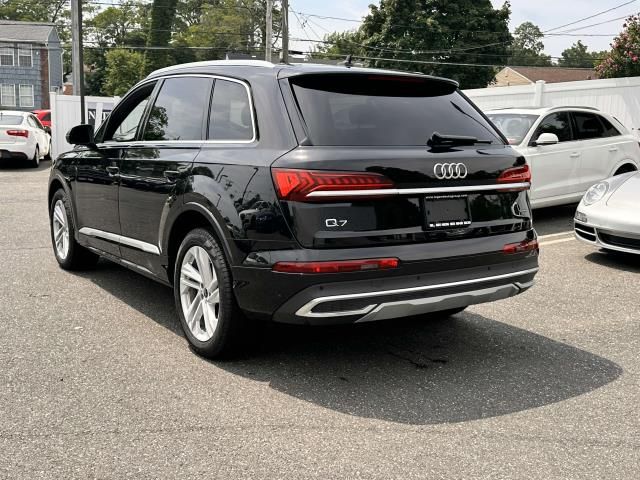 2023 Audi Q7 Premium