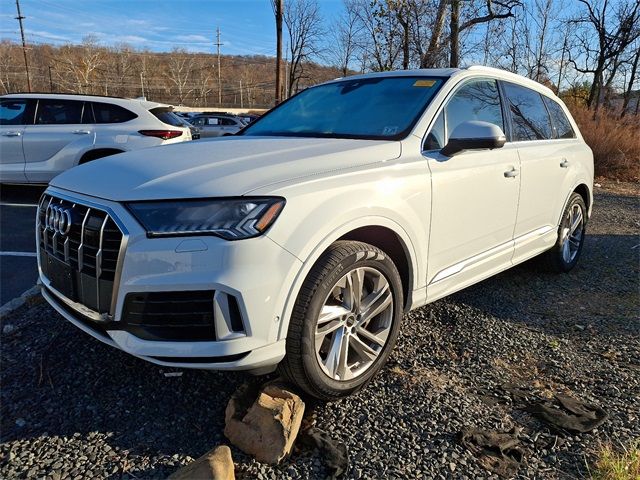 2023 Audi Q7 Premium