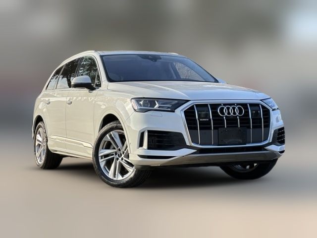 2023 Audi Q7 Premium Plus