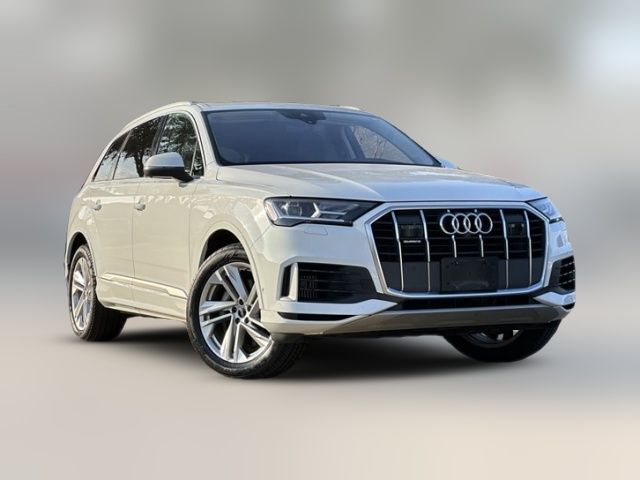 2023 Audi Q7 Premium Plus