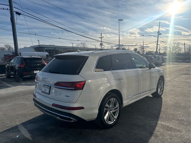 2023 Audi Q7 Premium Plus