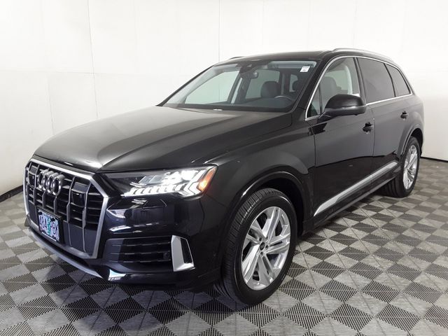 2023 Audi Q7 Premium Plus