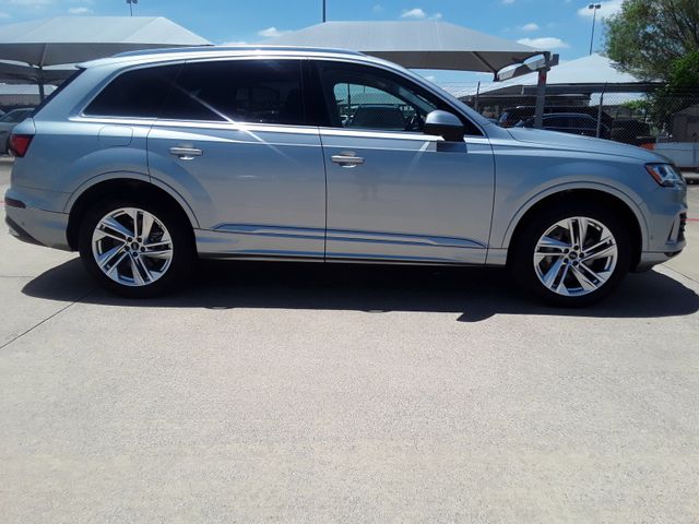 2023 Audi Q7 Premium Plus