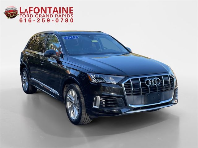 2023 Audi Q7 Premium Plus