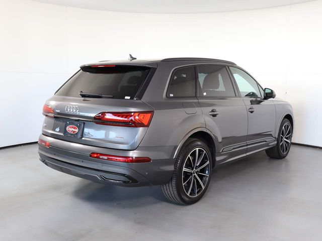 2023 Audi Q7 Premium Plus