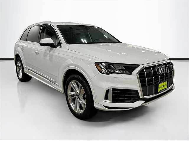 2023 Audi Q7 Premium Plus