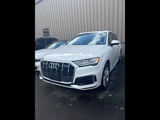 2023 Audi Q7 Premium Plus