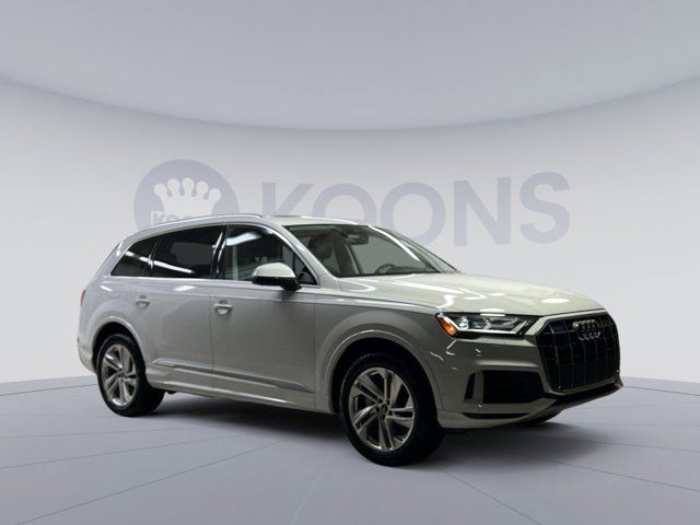 2023 Audi Q7 Premium Plus