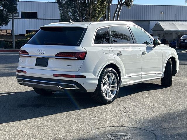 2023 Audi Q7 Premium Plus