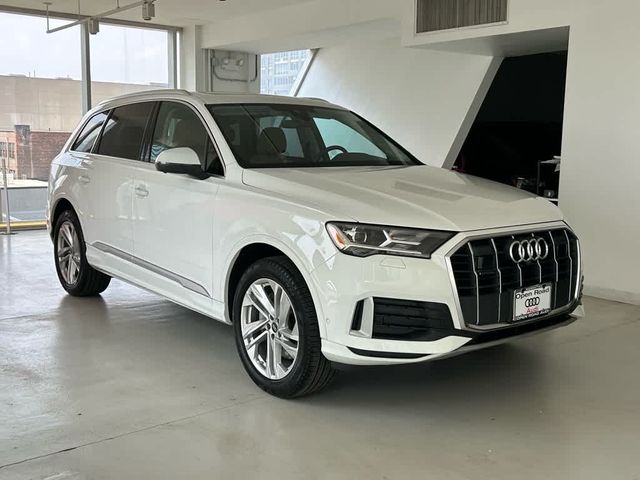 2023 Audi Q7 Premium