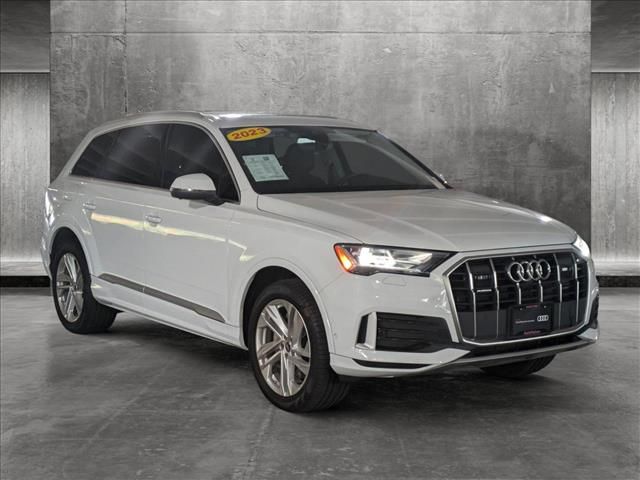 2023 Audi Q7 Premium