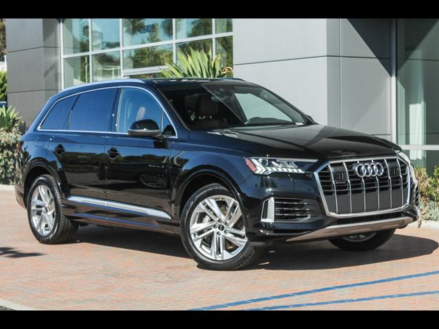 2023 Audi Q7 Premium