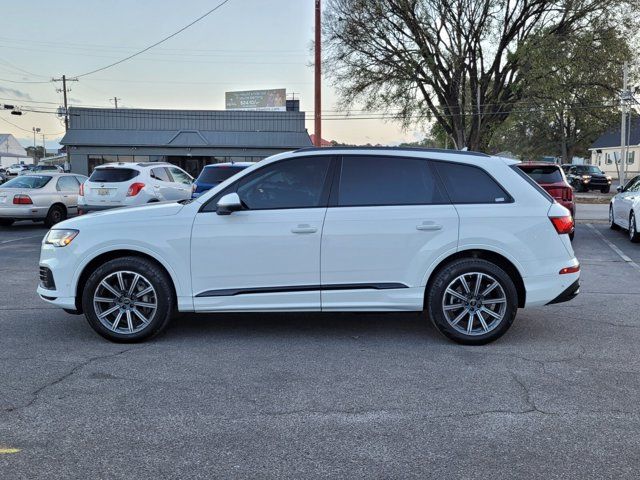 2023 Audi Q7 Premium Plus