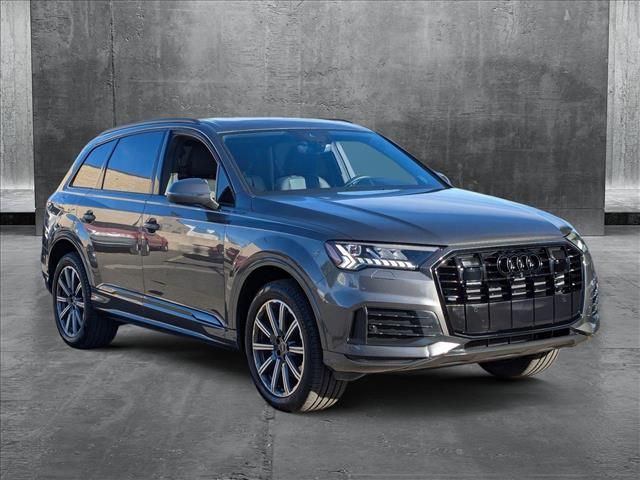 2023 Audi Q7 Premium Plus