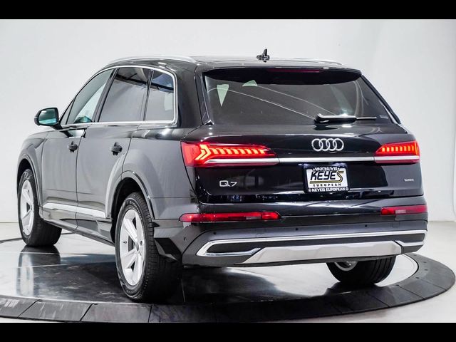 2023 Audi Q7 Premium Plus