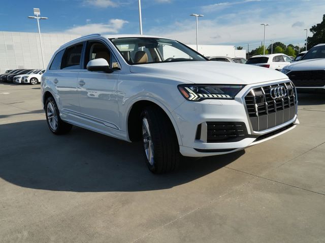 2023 Audi Q7 Premium Plus