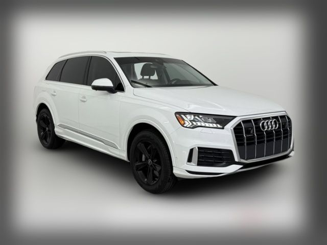 2023 Audi Q7 Premium Plus