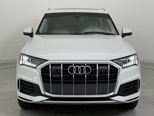 2023 Audi Q7 Premium Plus