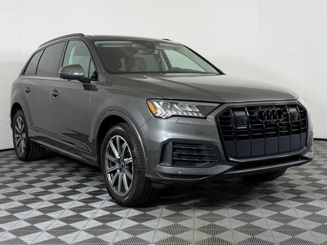 2023 Audi Q7 Premium Plus