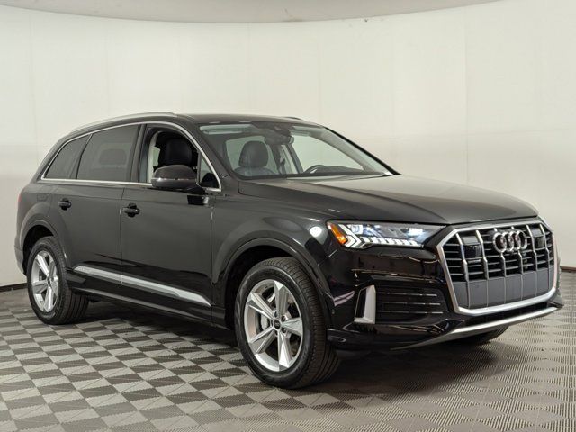 2023 Audi Q7 Premium Plus