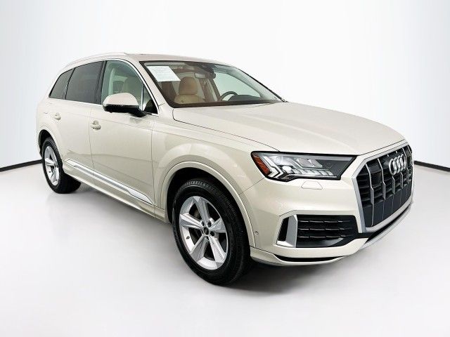 2023 Audi Q7 Premium Plus